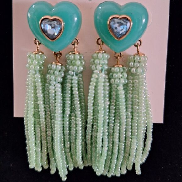 🎁Heart Tassel Earrings - Green and Gold - Picture 3 of 5